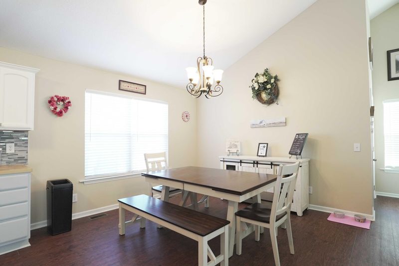 219 Shadows Lawn Dr, Athens, TN 37303