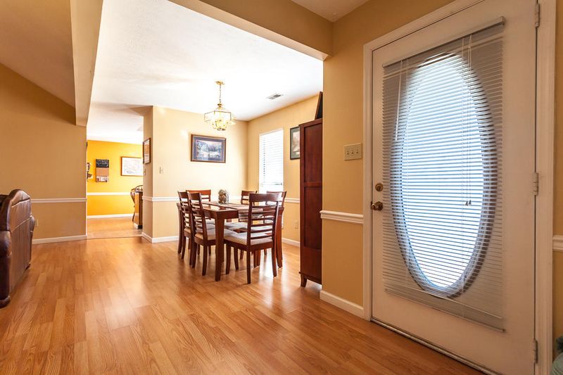 219 Silo Dr, Lenoir City, TN 37772