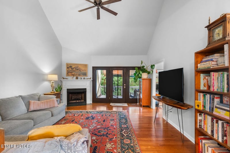 219 Twinleaf Ln, Knoxville, TN 37920