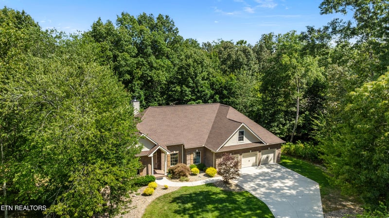 22 King John Ln, Fairfield Glade, TN 38558