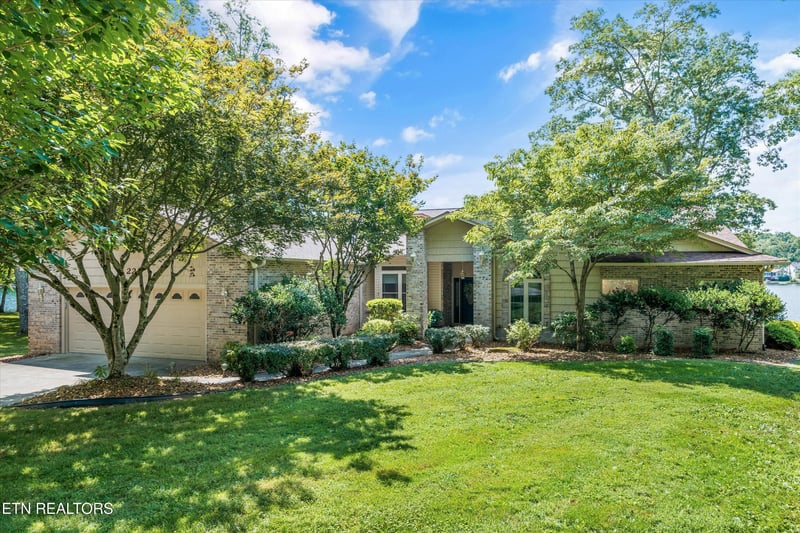 22 Meadowlark Cir, Crossville, TN 38558