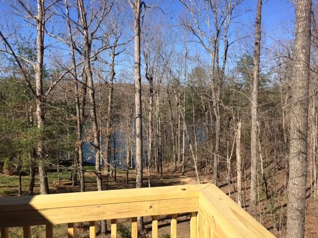 22 Sinclair Ter, Crossville, TN 38558