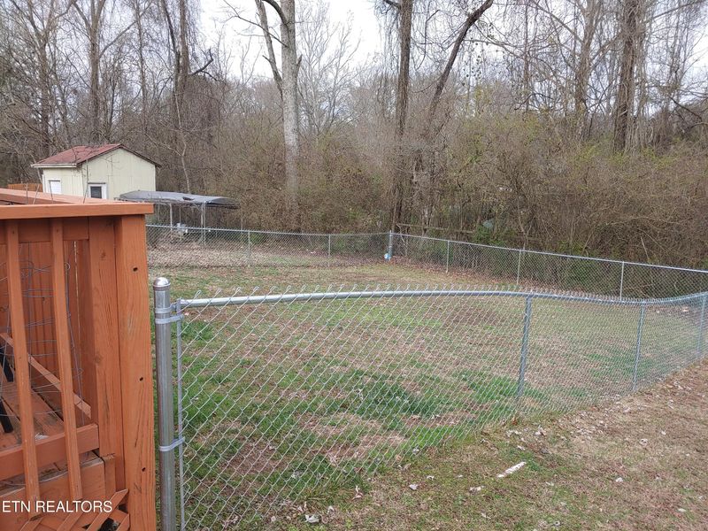 220 Capps Ln, Harriman, TN 37748