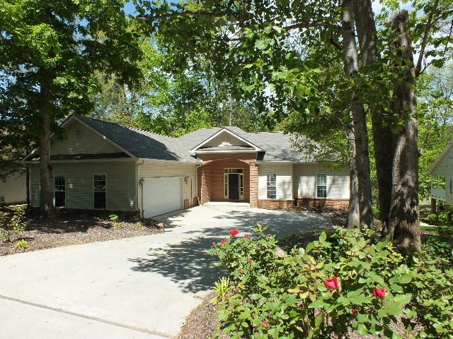 220 Cheestana Way, Loudon, TN 37774