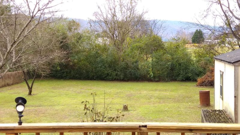 220 County Road 475, Etowah, TN 37331