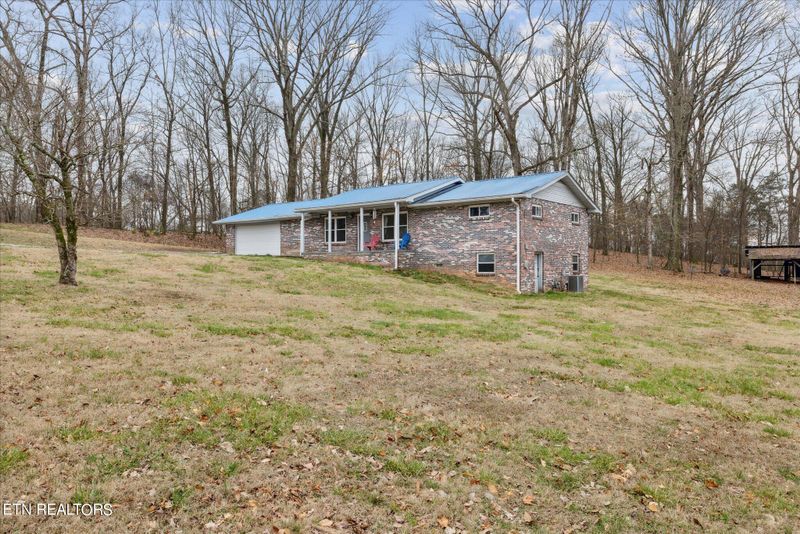 220 Cox Rd, Loudon, TN 37774