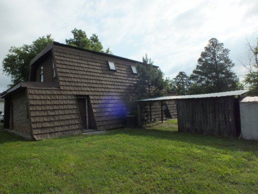 220 Dawson St, Vonore, TN 37885