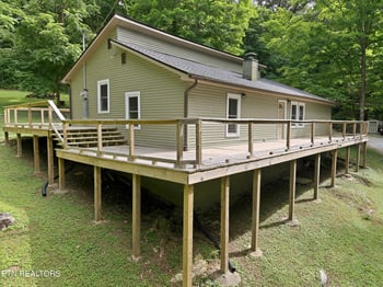 220 Easterly Cir, Rocky Top, TN 37769