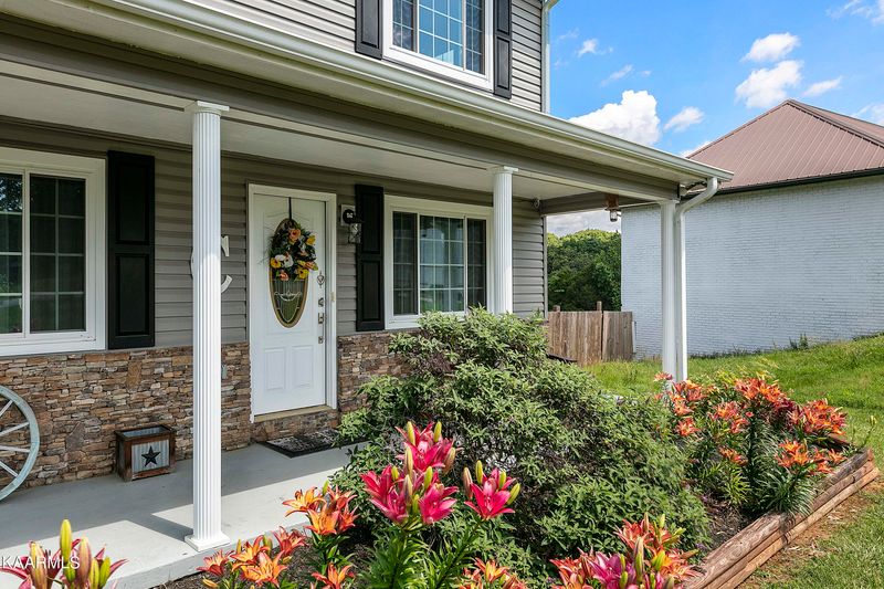 220 Fore Dr, Loudon, TN 37774