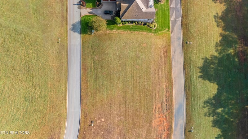 220 Grandville Ct, Vonore, TN 37885
