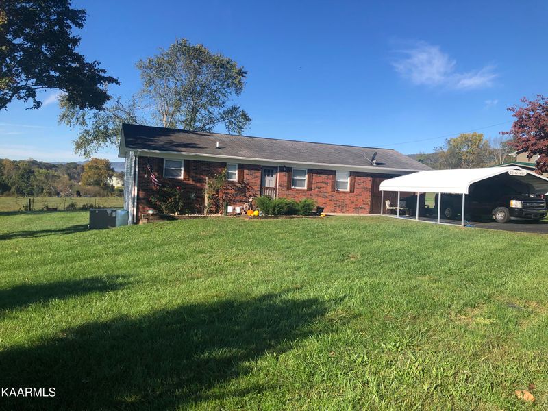 220 Hodge Rd, Rutledge, TN 37861