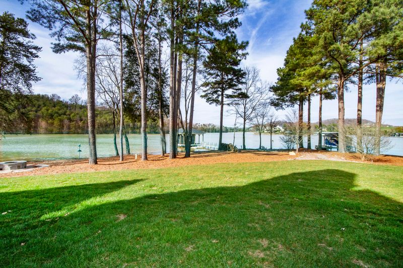220 Marsh Hawk Dr, Vonore, TN 37885