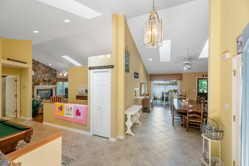 220 Northshore Dr, Greenback, TN 37742