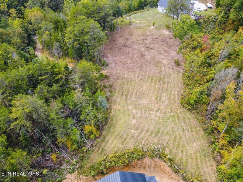 220 Pheasant Ct, Sevierville, TN 37876