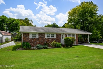 220 Pinedale St, Maryville, TN 37801