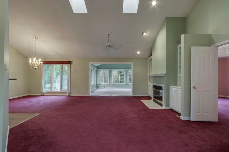 220 Saligugi Cir, Loudon, TN 37774
