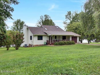 220 Shane Ln, Bean Station, TN 37708