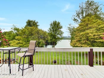 220 Shane Ln, Bean Station, TN 37708