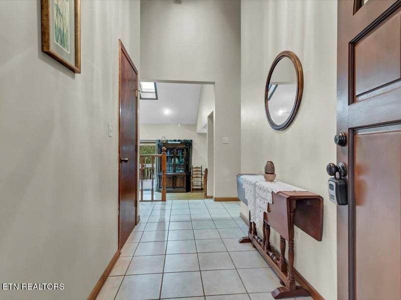 220 Shane Ln, Bean Station, TN 37708