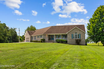 220 Sherman Cir, Kingston, TN 37763