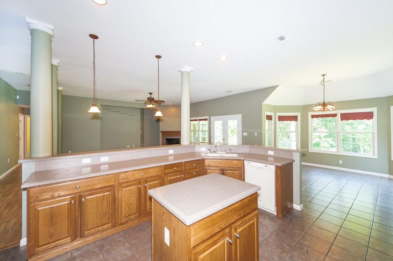 220 White Pine Rd, Harriman, TN 37748
