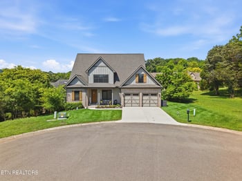 2200 Misty Mountain Cir, Knoxville, TN 37932