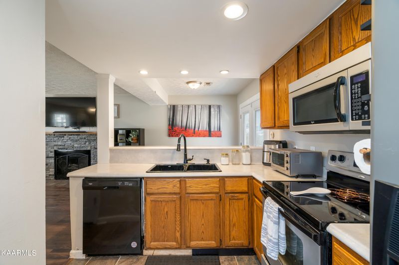 2201 Bainbridge Way, Powell, TN 37849