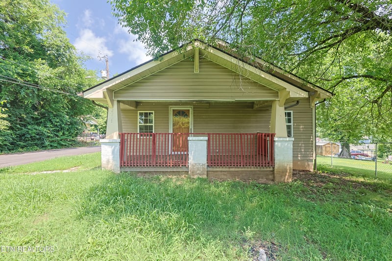 2201 Barker Ave, Knoxville, TN 37915