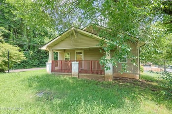 2201 Barker Ave, Knoxville, TN 37915