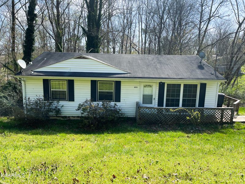 2201 Hammerhill Rd, Athens, TN 37303