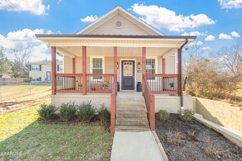 2202 Aster Rd, Knoxville, TN 37918