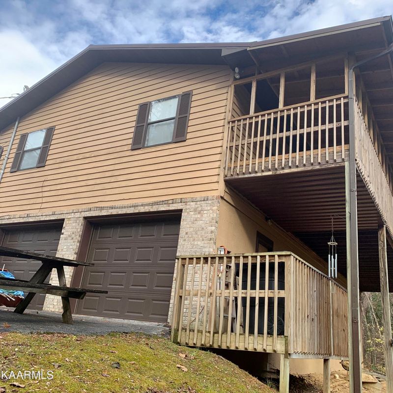 2204 Daisy Tr, Pigeon Forge, TN 37863