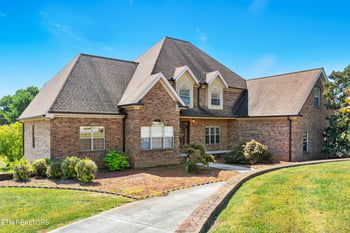 2204 Steven Dr, Knoxville, TN 37938