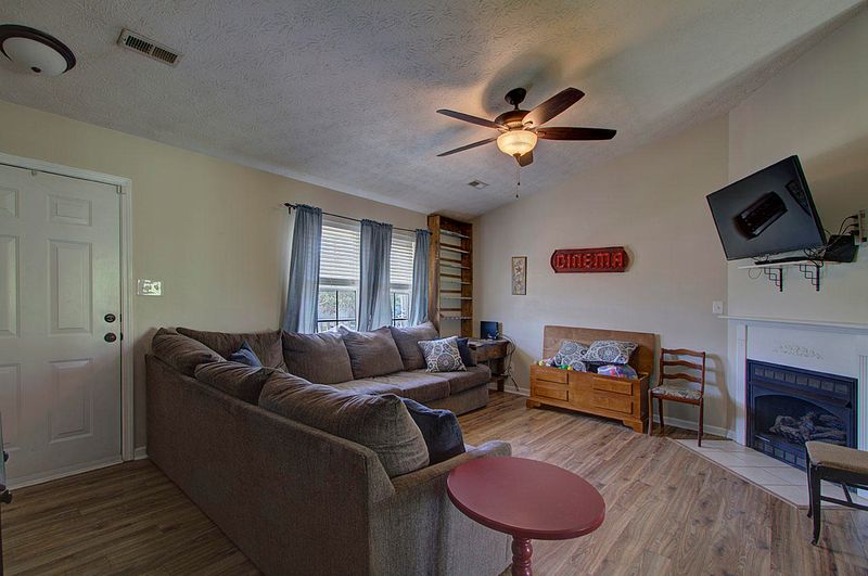2205 Cripple Oak Ln, Powell, TN 37849