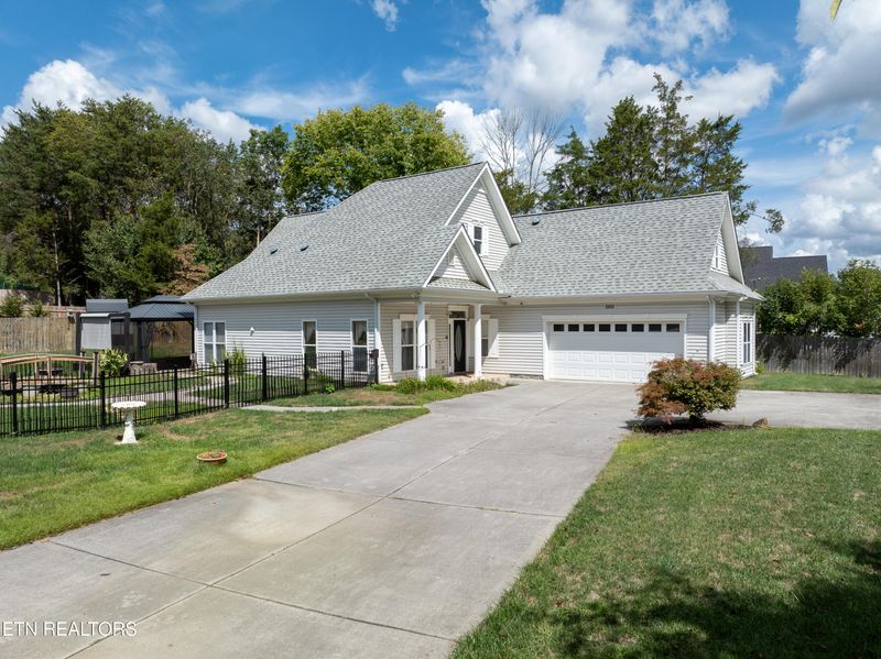 2205 Lovell Rd, Knoxville, TN 37932