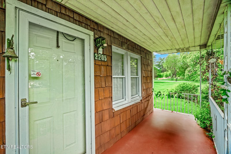 2205 Shipetown Rd, Mascot, TN 37806