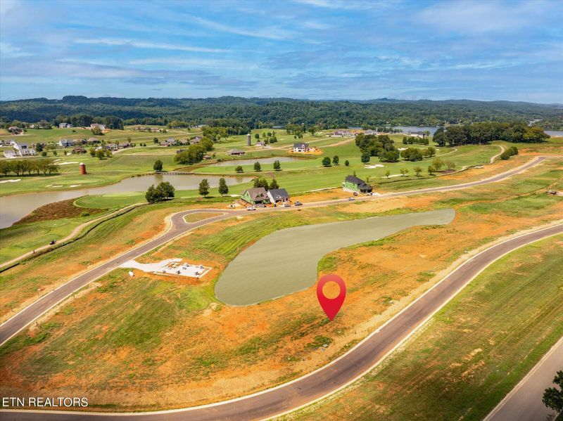 2206 Black Bear Cir, Loudon, TN 37774