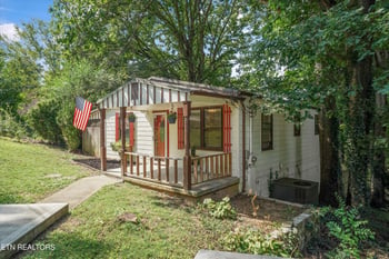 2207 Piedmont St, Knoxville, TN 37921