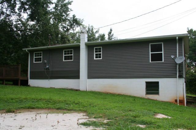 2207 River Rd, Kingston, TN 37763