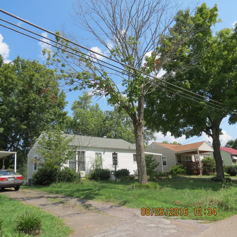 2207 SE Mcclung Ave, Knoxville, TN 37920