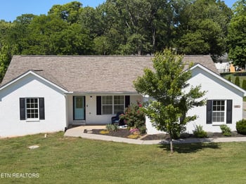 2207 Tuckaleechee Pike, Maryville, TN 37803