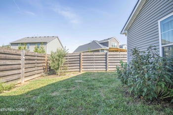 2209 Sea Horse Rd, Knoxville, TN 37932