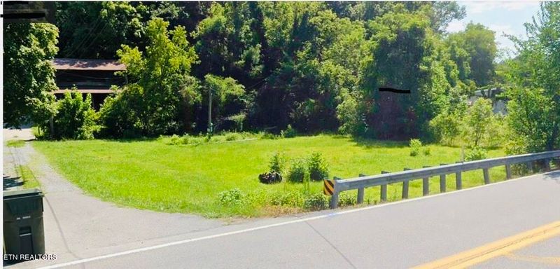 221 Allensville Rd, Sevierville, TN 37876
