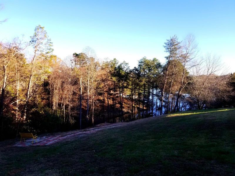 221 Amohi Way, Loudon, TN 37774