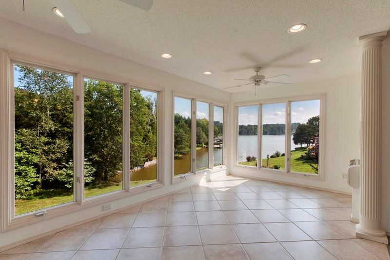 221 Bokoshe Cir, Loudon, TN 37774