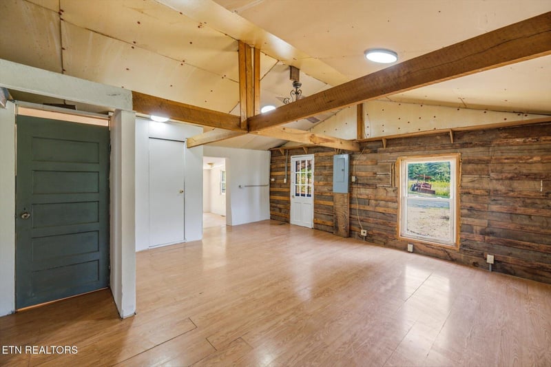 221 County Road 288, Niota, TN 37826