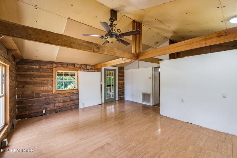 221 County Road 288, Niota, TN 37826