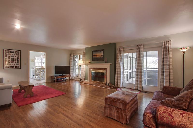 221 Mialaquo Cir, Loudon, TN 37774