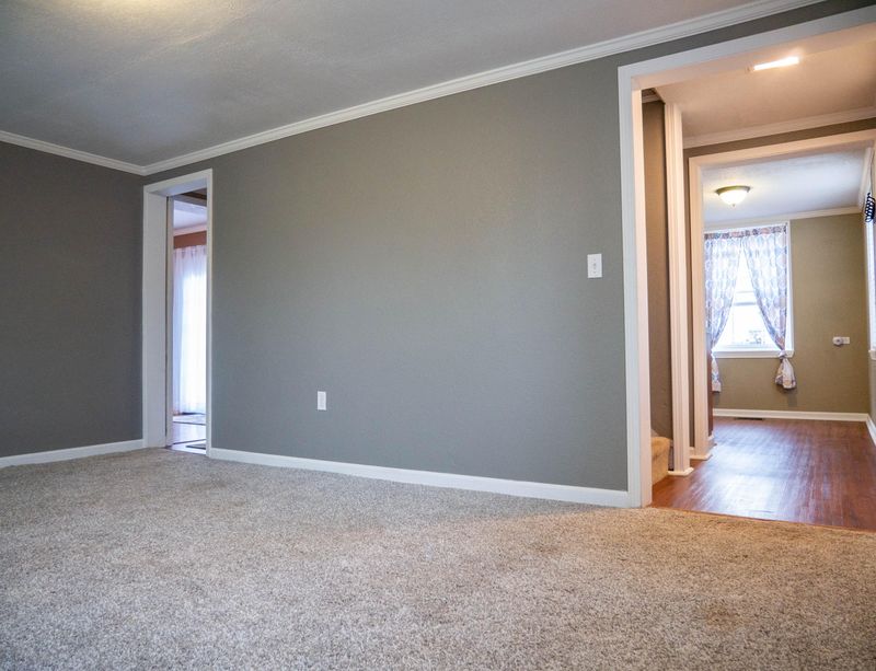 221 Oak St, Norris, TN 37828