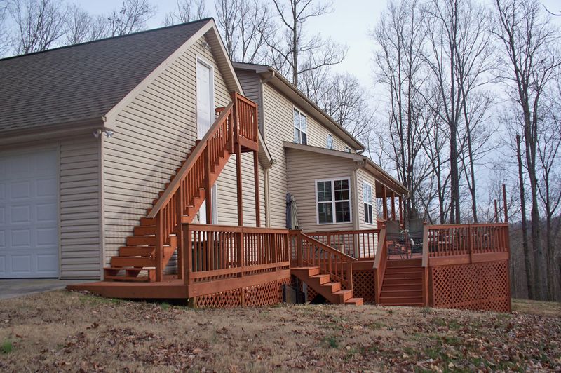 221 Quail Hollow Ln, Clinton, TN 37716